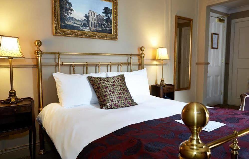 King'S Head Hotel By Greene King Inns Wimborne Minster Exteriér fotografie