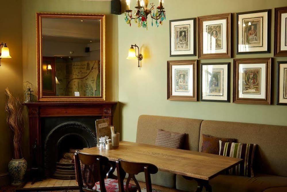 King'S Head Hotel By Greene King Inns Wimborne Minster Exteriér fotografie